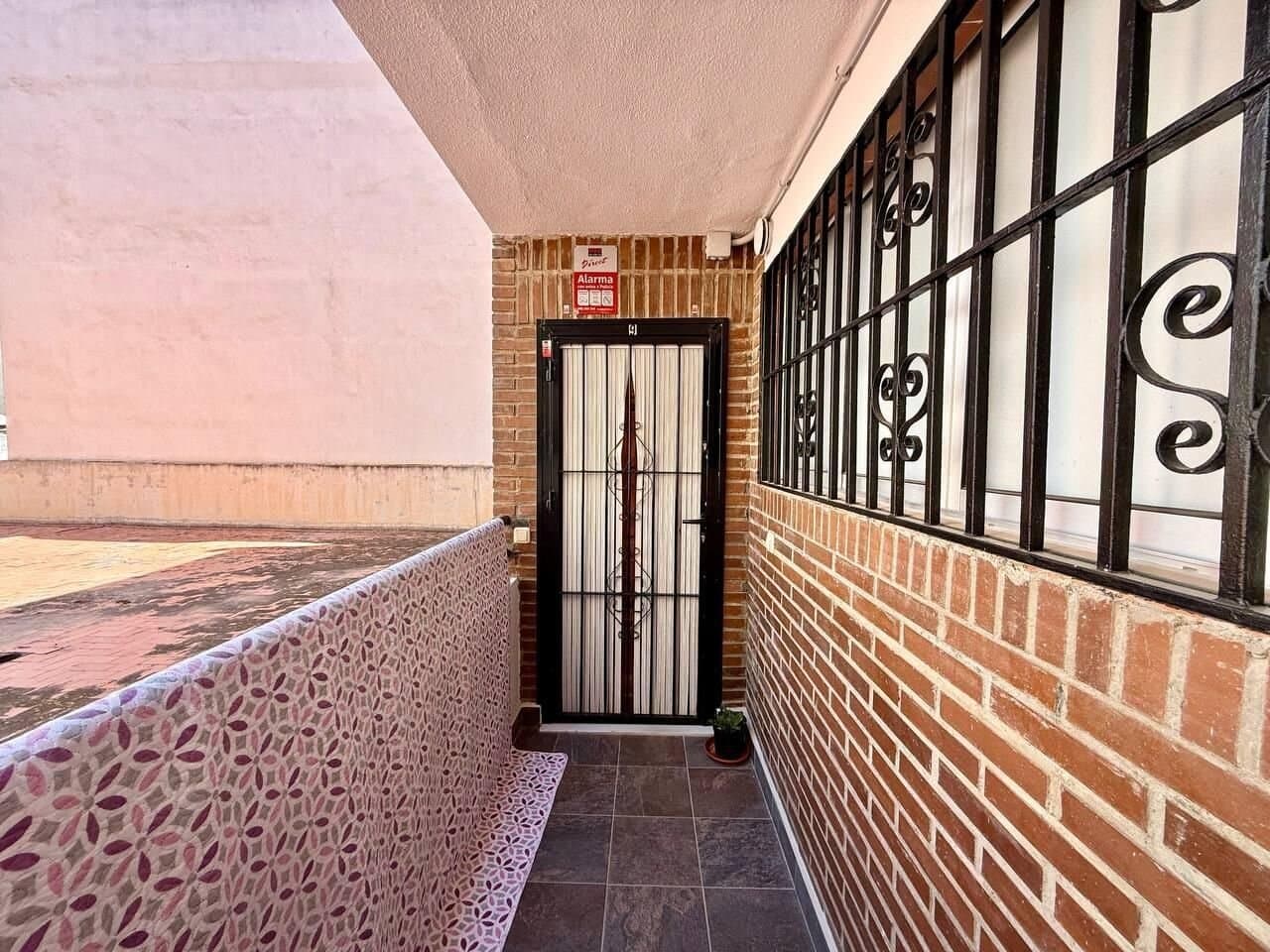 2-Bedroom Apartment in Estacion de Autobuses, Torrevieja - 25