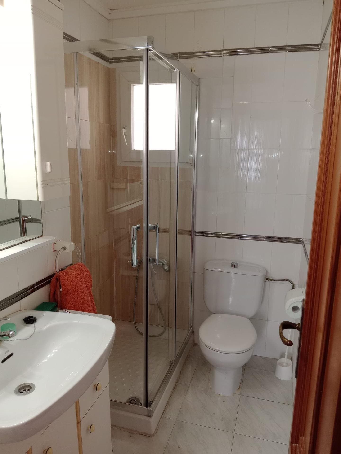 3-Bedroom Apartment in Estacion de Autobuses, Torrevieja - 7