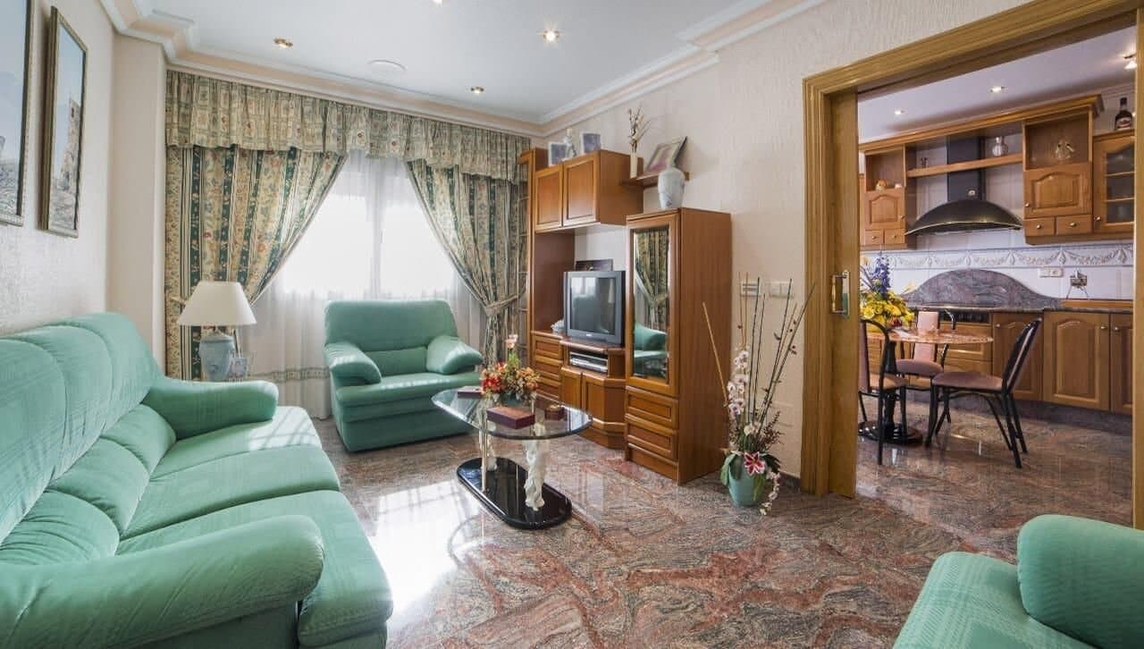 5-Bedroom House in Los Alcázares - 13