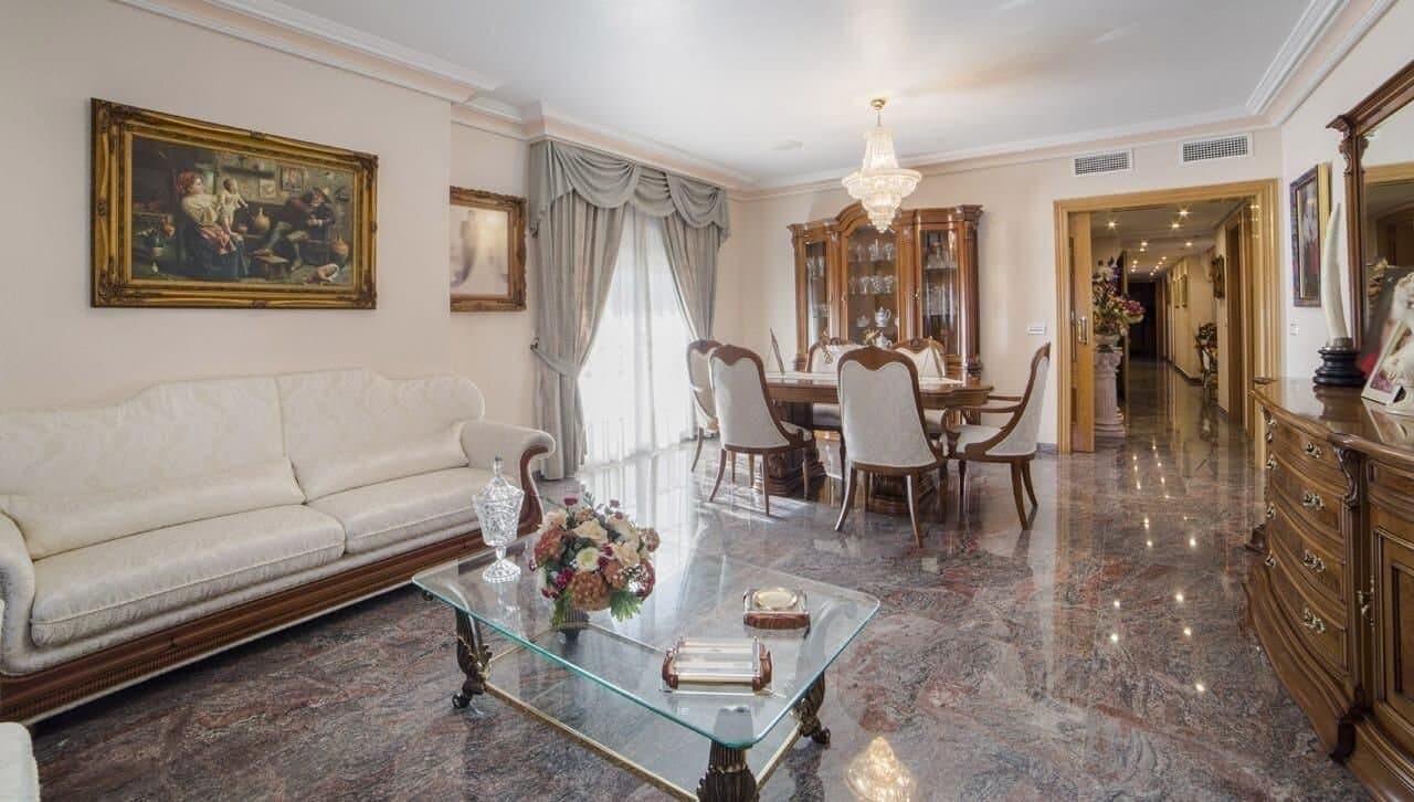 5-Bedroom House in Los Alcázares - 18