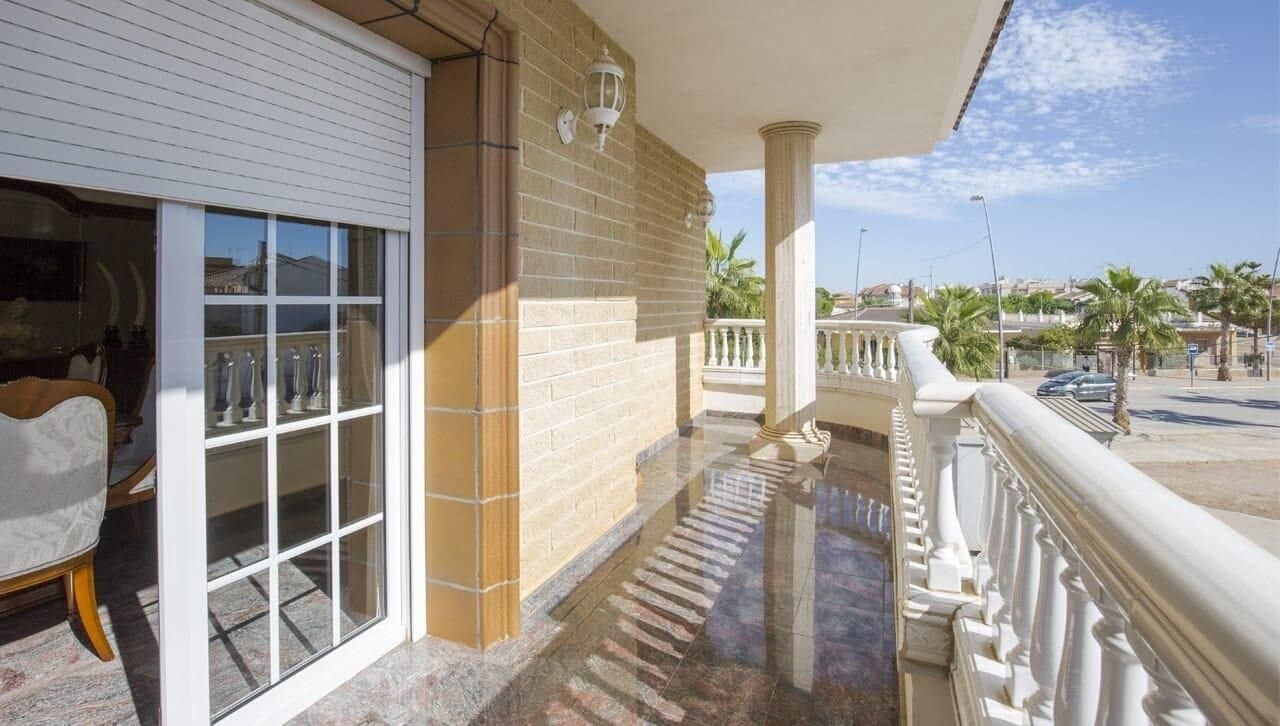 5-Bedroom House in Los Alcázares - 22