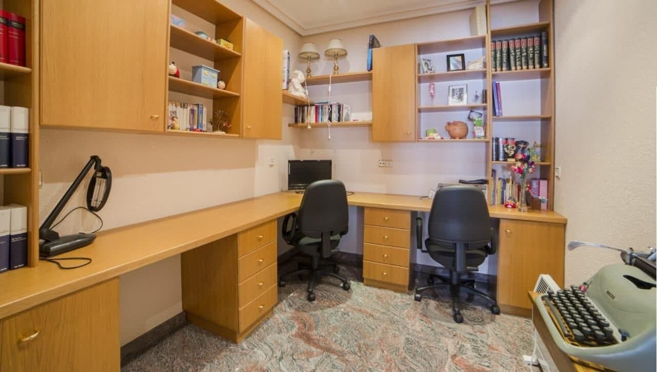 5-Bedroom House in Los Alcázares - 24