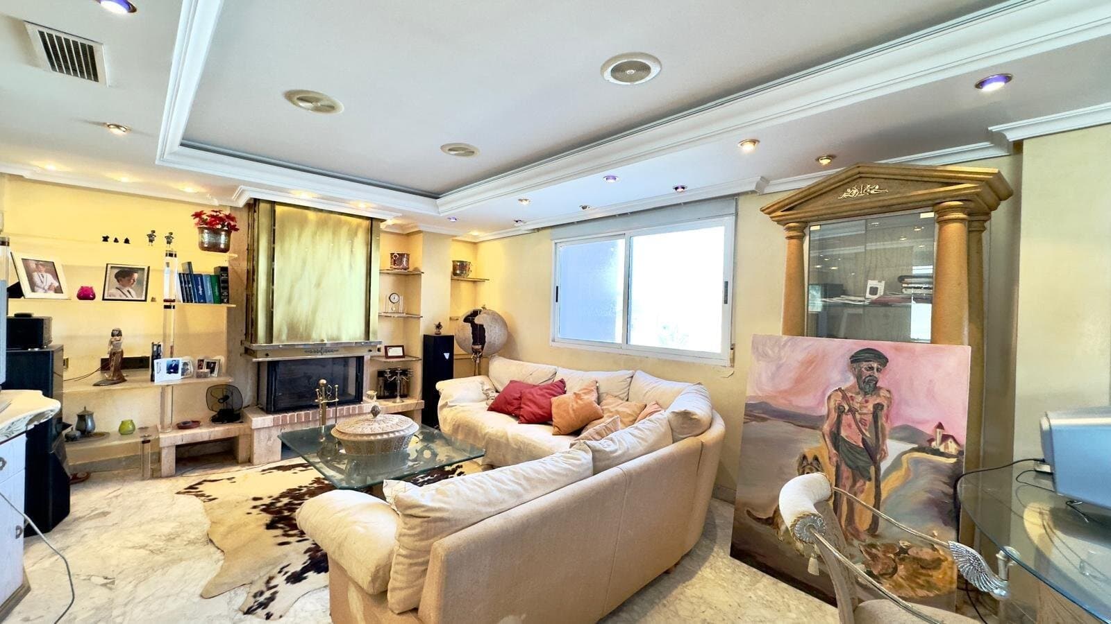 2-Bedroom Penthouse in Torrevieja - 2