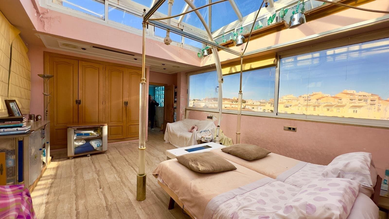 2-Bedroom Penthouse in Torrevieja - 24