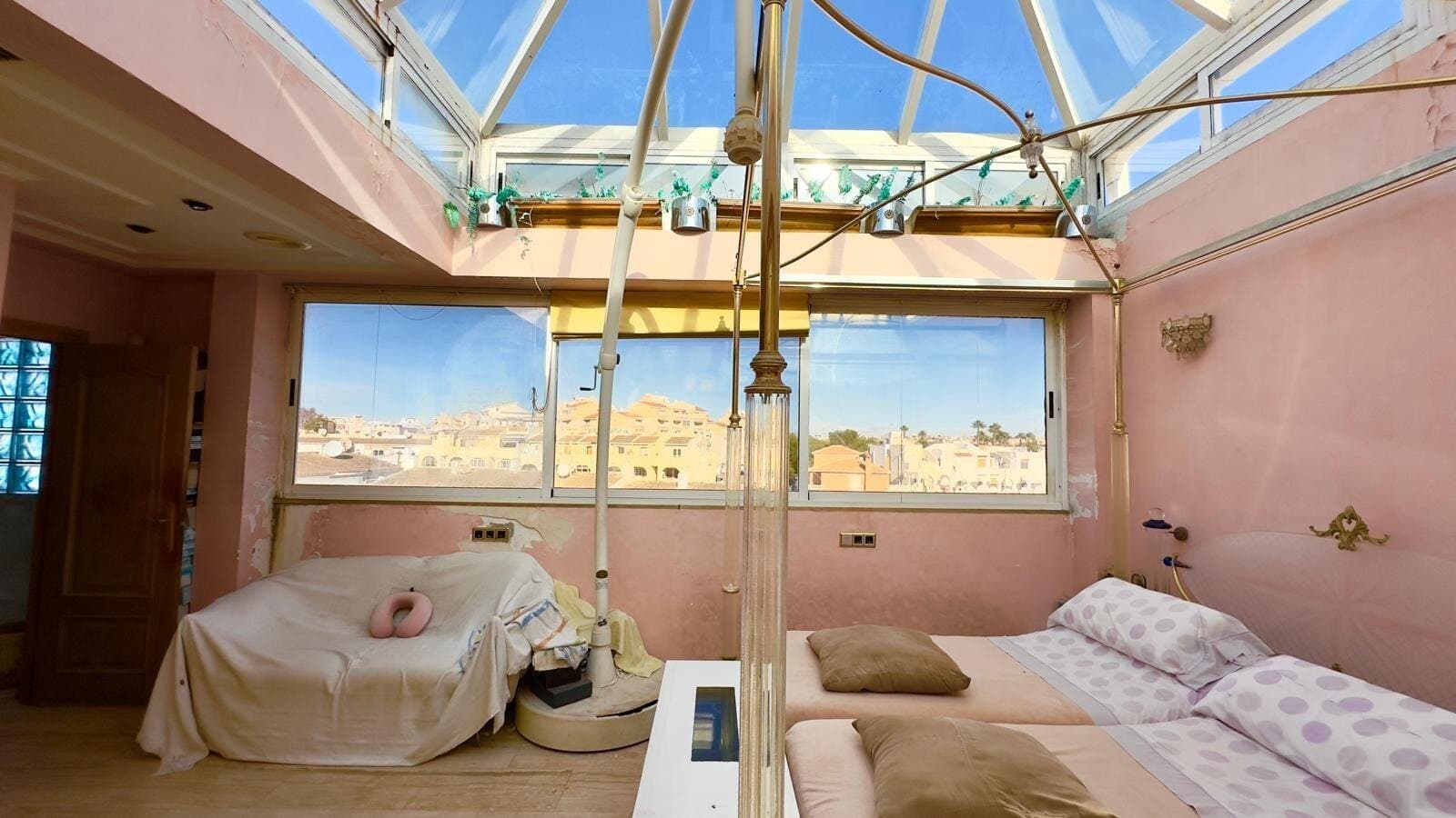 2-Bedroom Penthouse in Torrevieja - 25