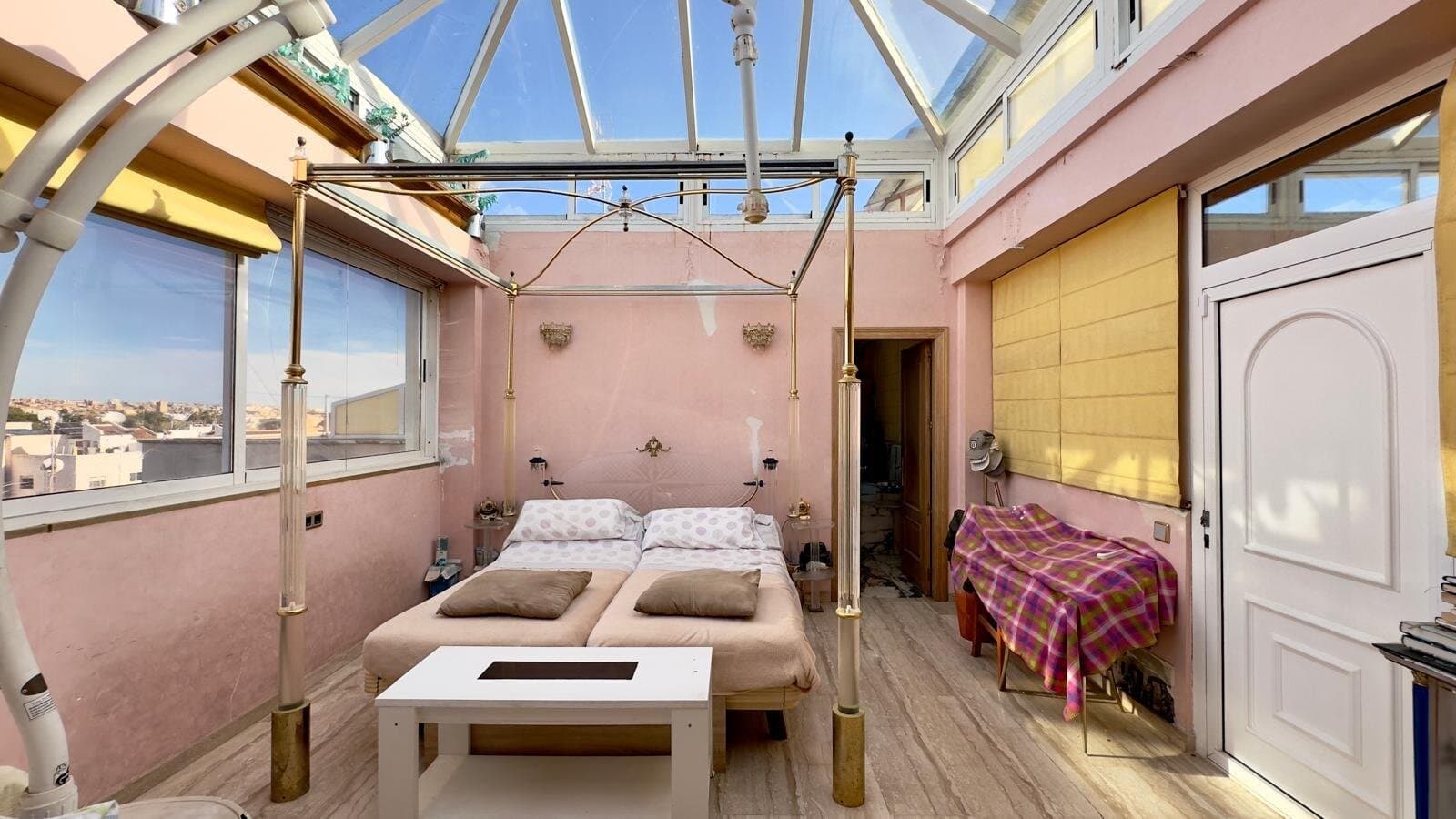 2-Bedroom Penthouse in Torrevieja - 27