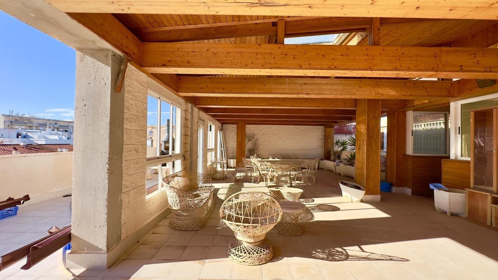 2-Bedroom Penthouse in Torrevieja - 30
