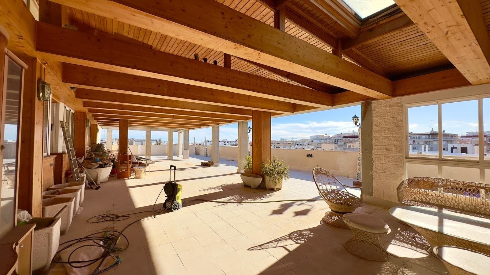 2-Bedroom Penthouse in Torrevieja - 31