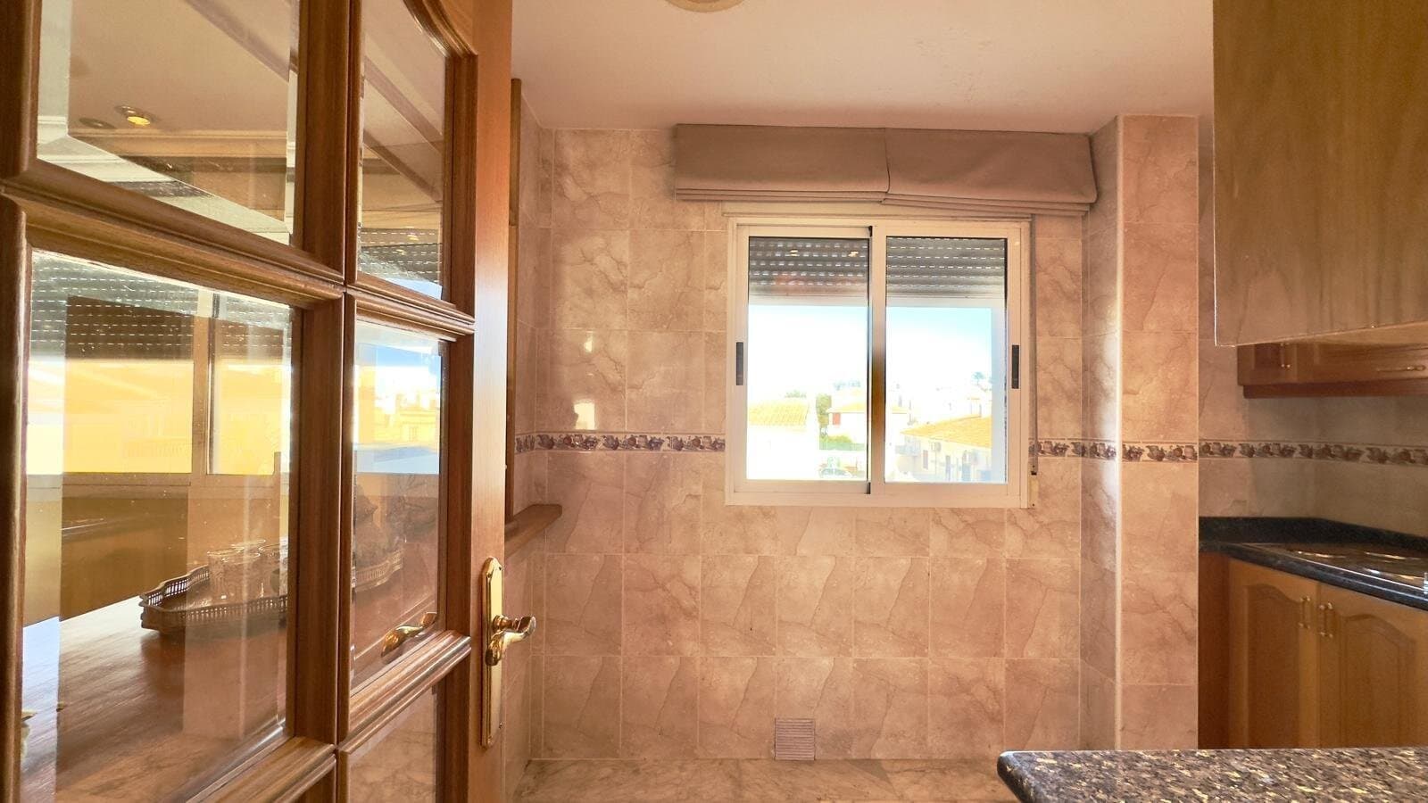 2-Bedroom Penthouse in Torrevieja - 39