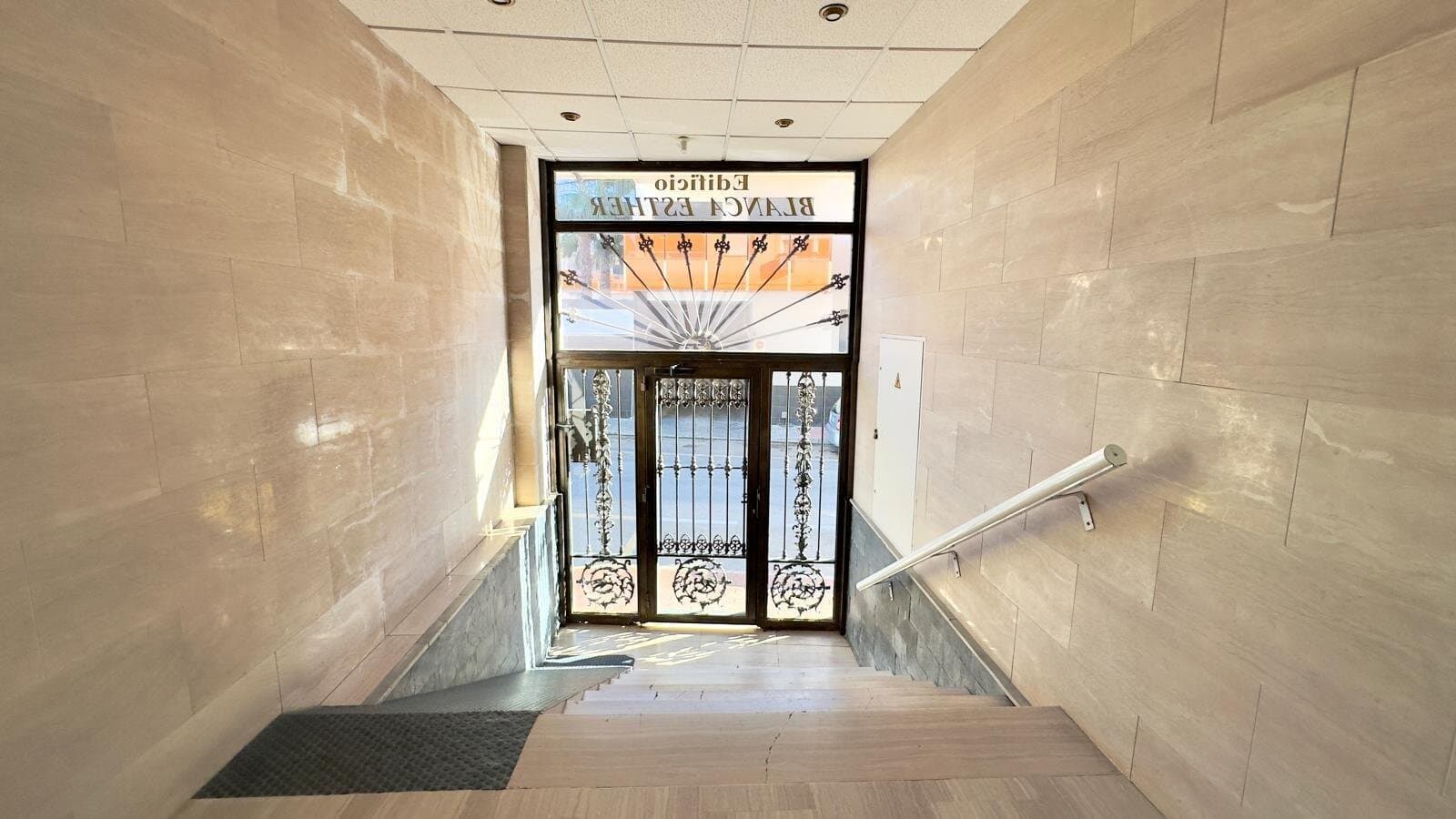 2-Bedroom Penthouse in Torrevieja - 46
