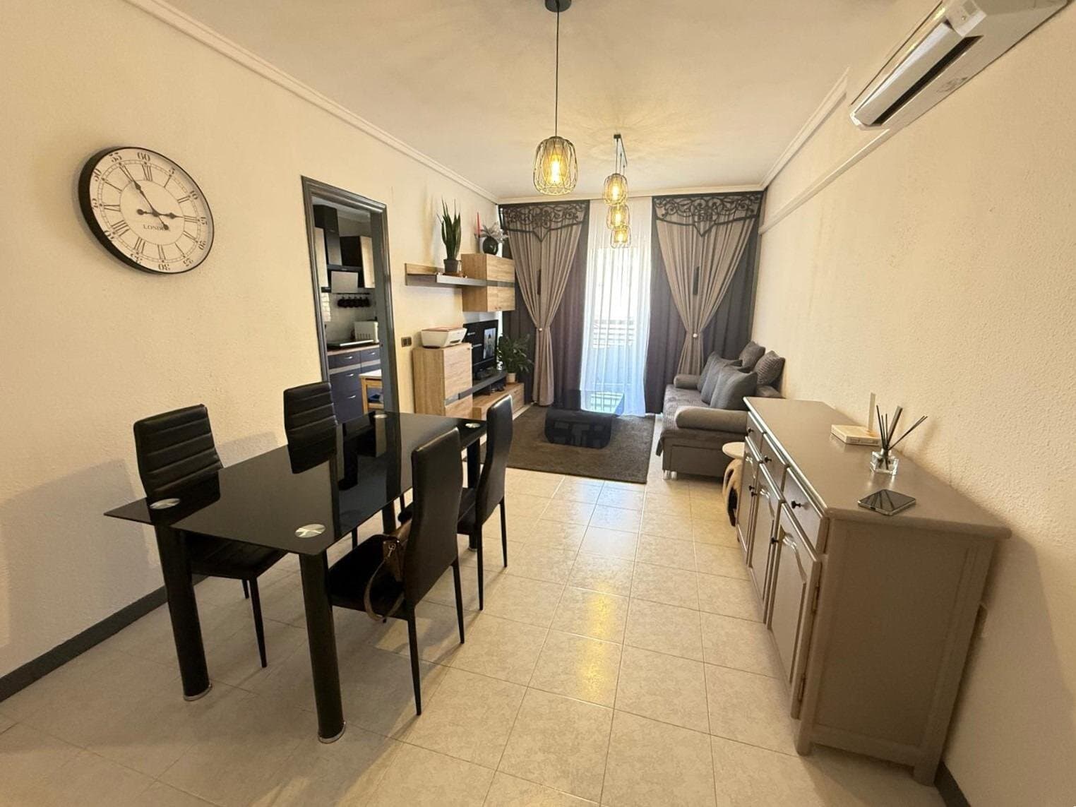 1-Bedroom Apartment in Centro, Torrevieja - 2
