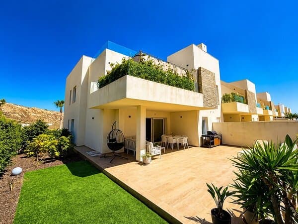 Apartamento de 3 Dormitorios en Comunidad Valenciana, Algorfa