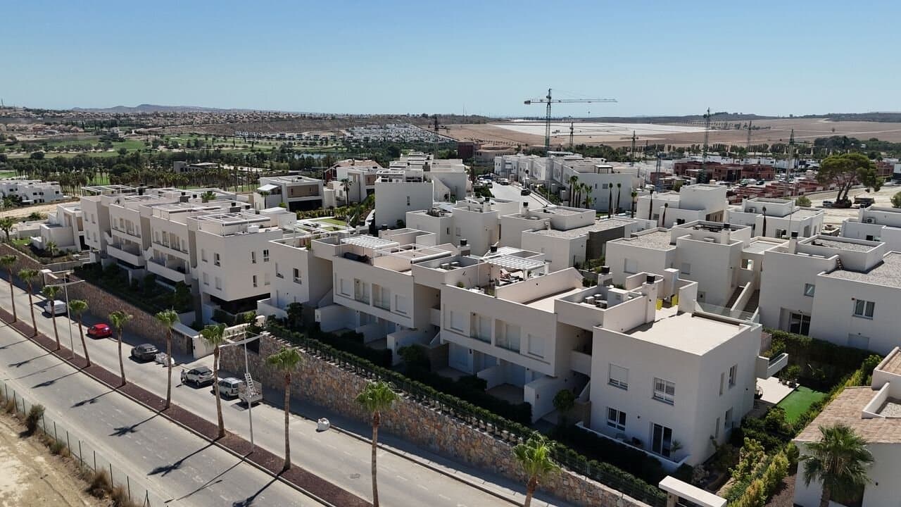 Apartamento de 3 Dormitorios en Comunidad Valenciana, Algorfa - 3