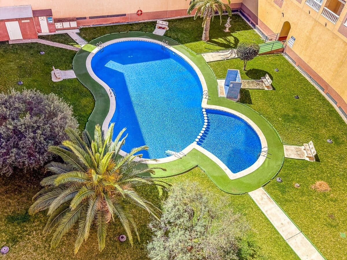 2-Bedroom Apartment in Centro, Torrevieja - 3