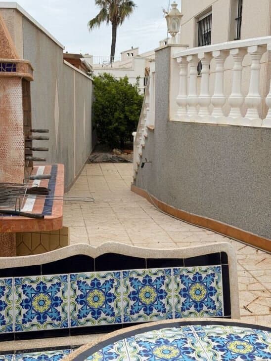 Villa de 5 Dormitorios en La Zenia, Orihuela Costa - 17