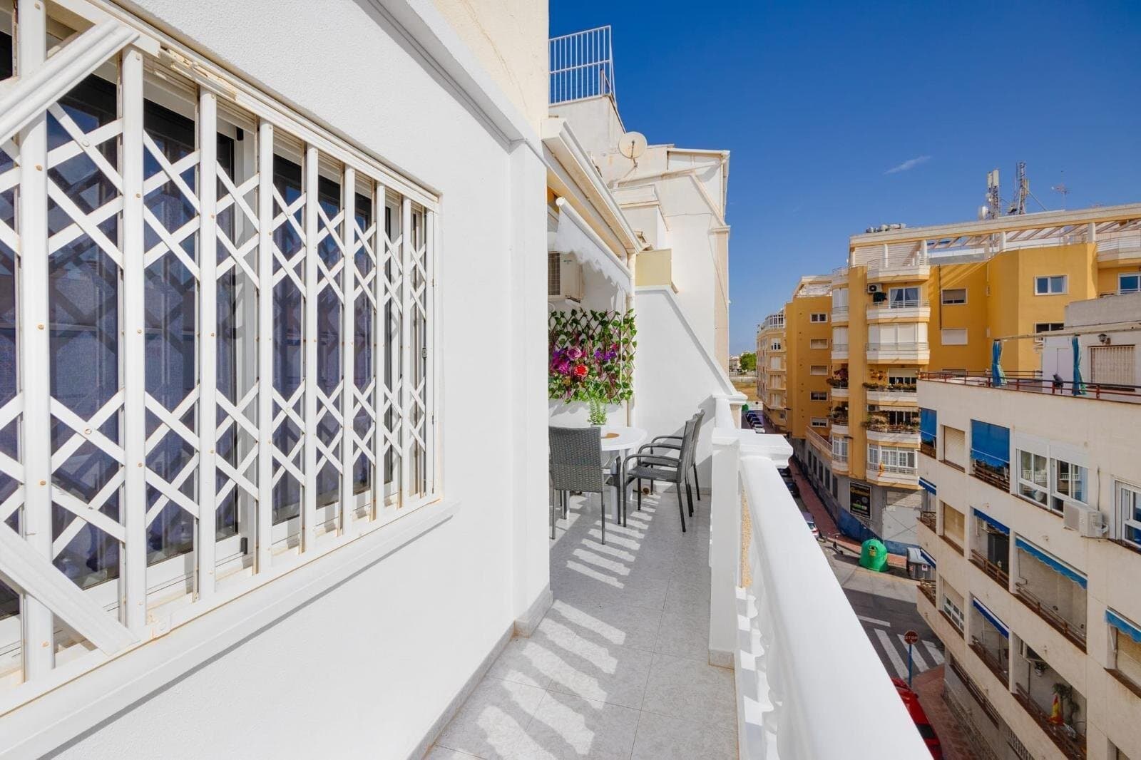 2-Bedroom Apartment in Estacion de Autobuses, Torrevieja