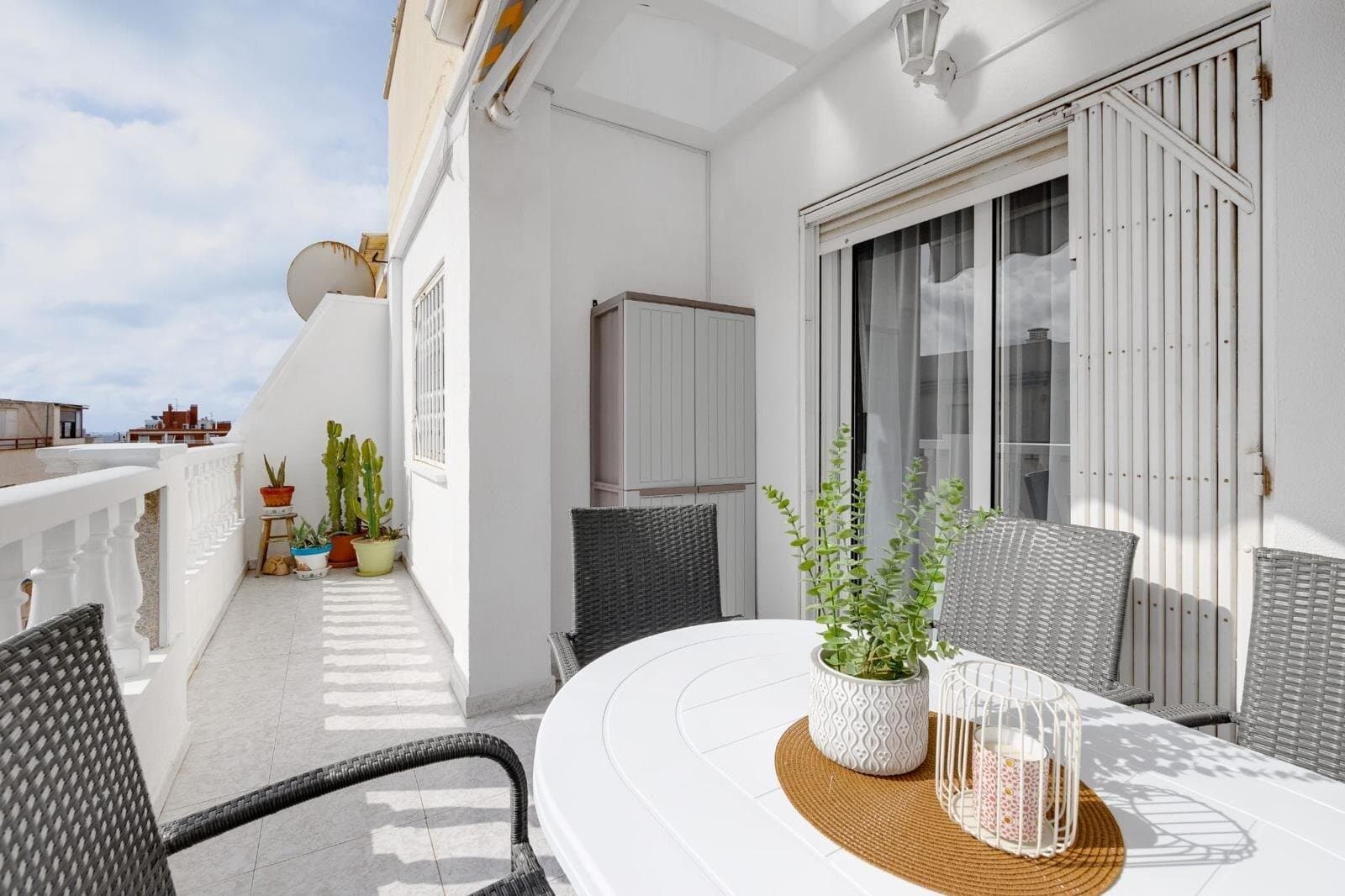 2-Bedroom Apartment in Estacion de Autobuses, Torrevieja - 12
