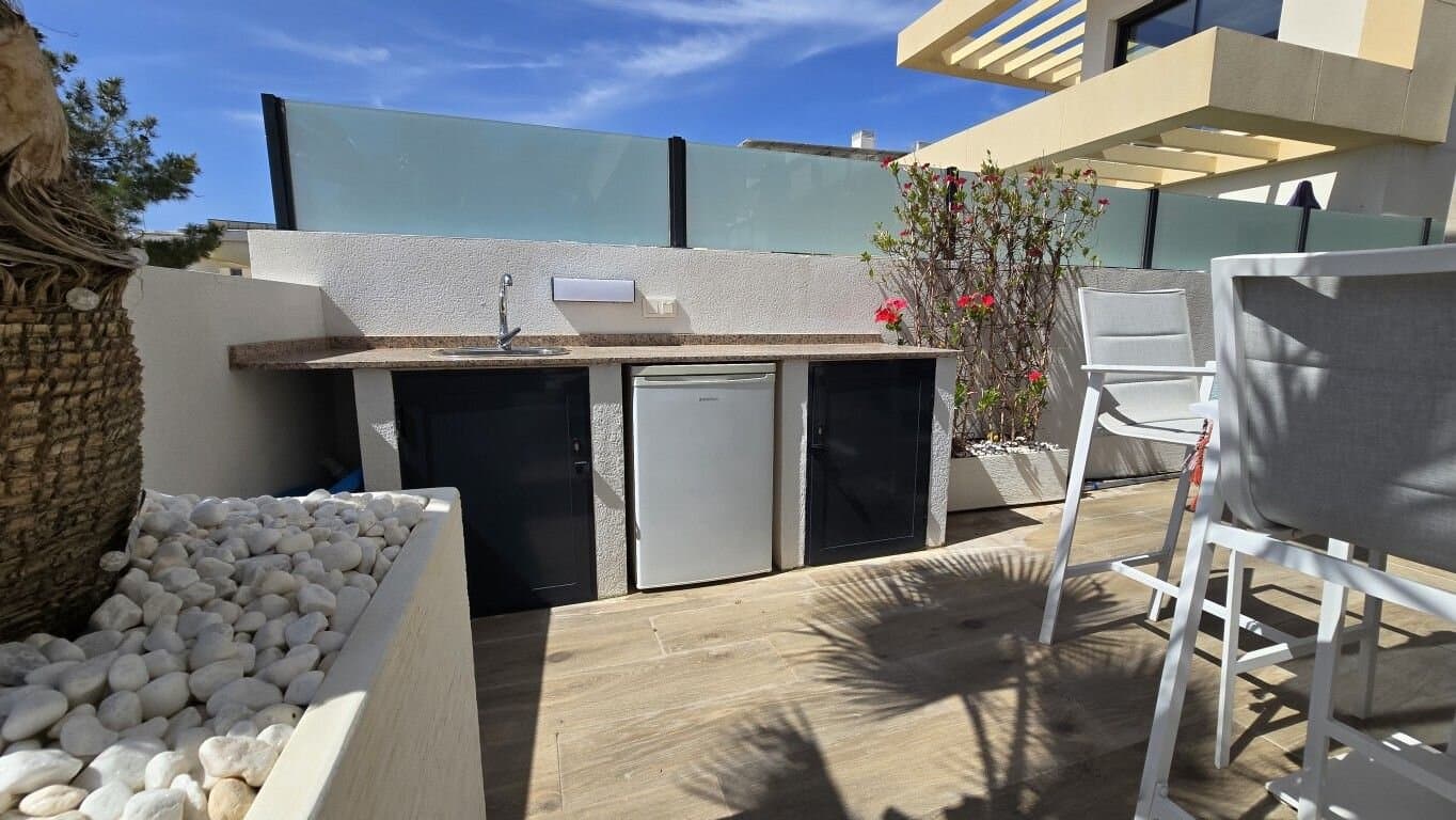 Villa de 3 Dormitorios en Costa Blanca Sur, Los Montesinos - 12