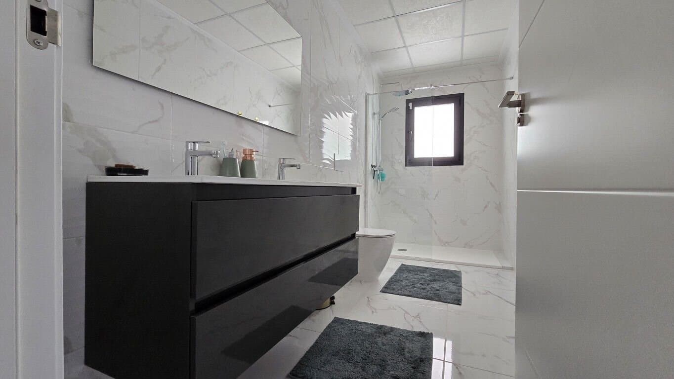 Villa de 3 Dormitorios en Costa Blanca Sur, Los Montesinos - 8
