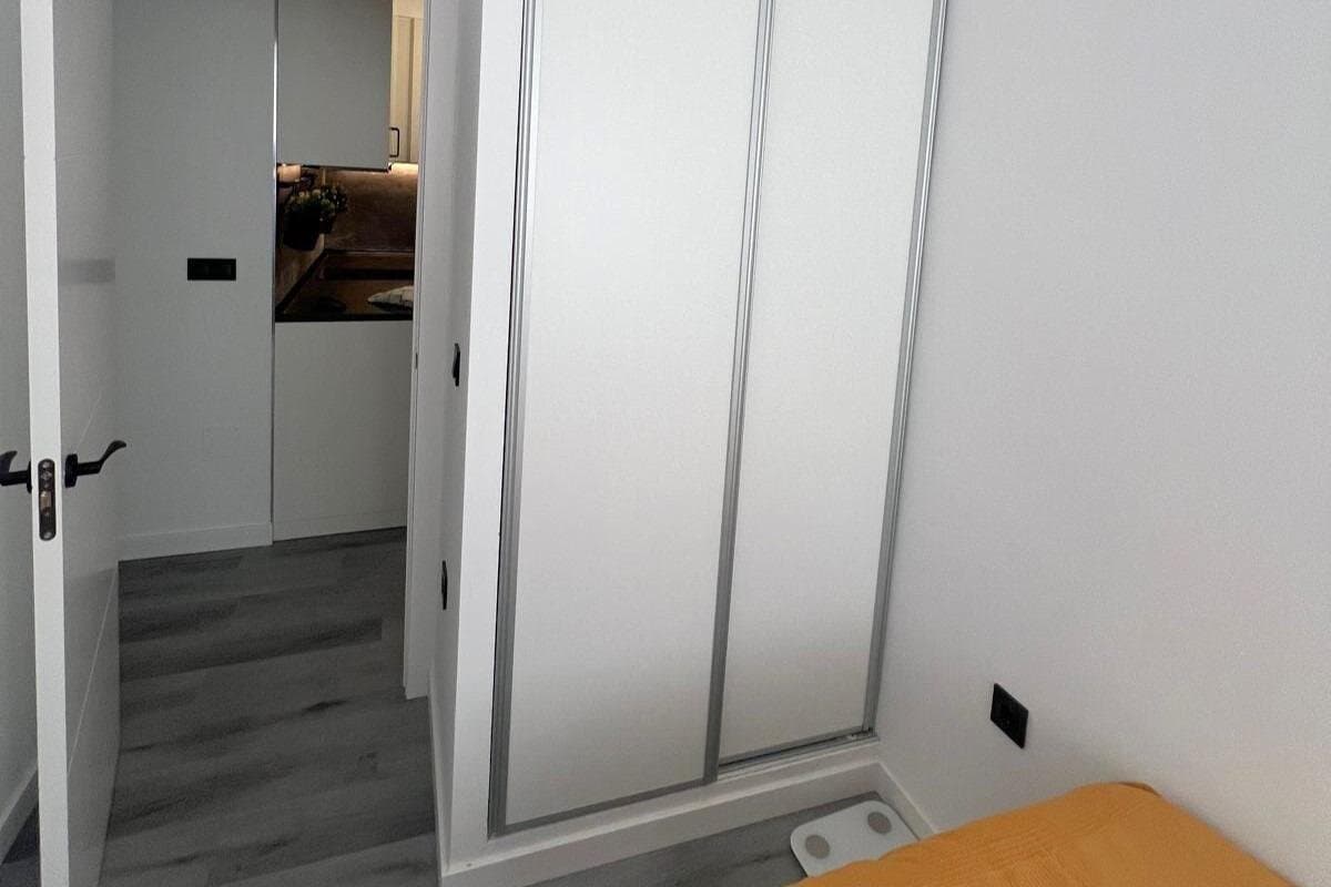 2-Bedroom Apartment in Estacion de Autobuses, Torrevieja - 13