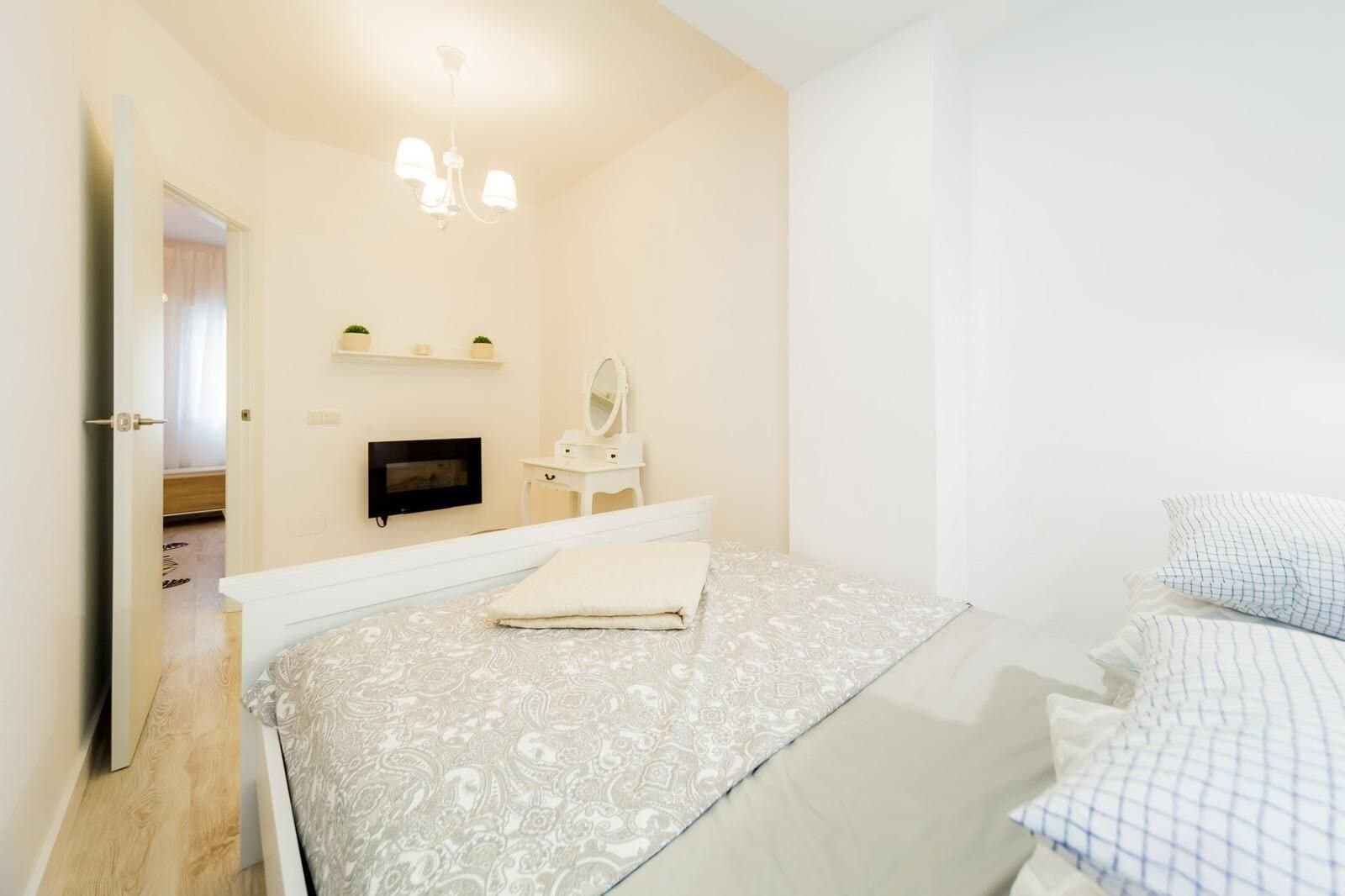 1-Bedroom Apartment in Torrevieja, Torrevieja - 11