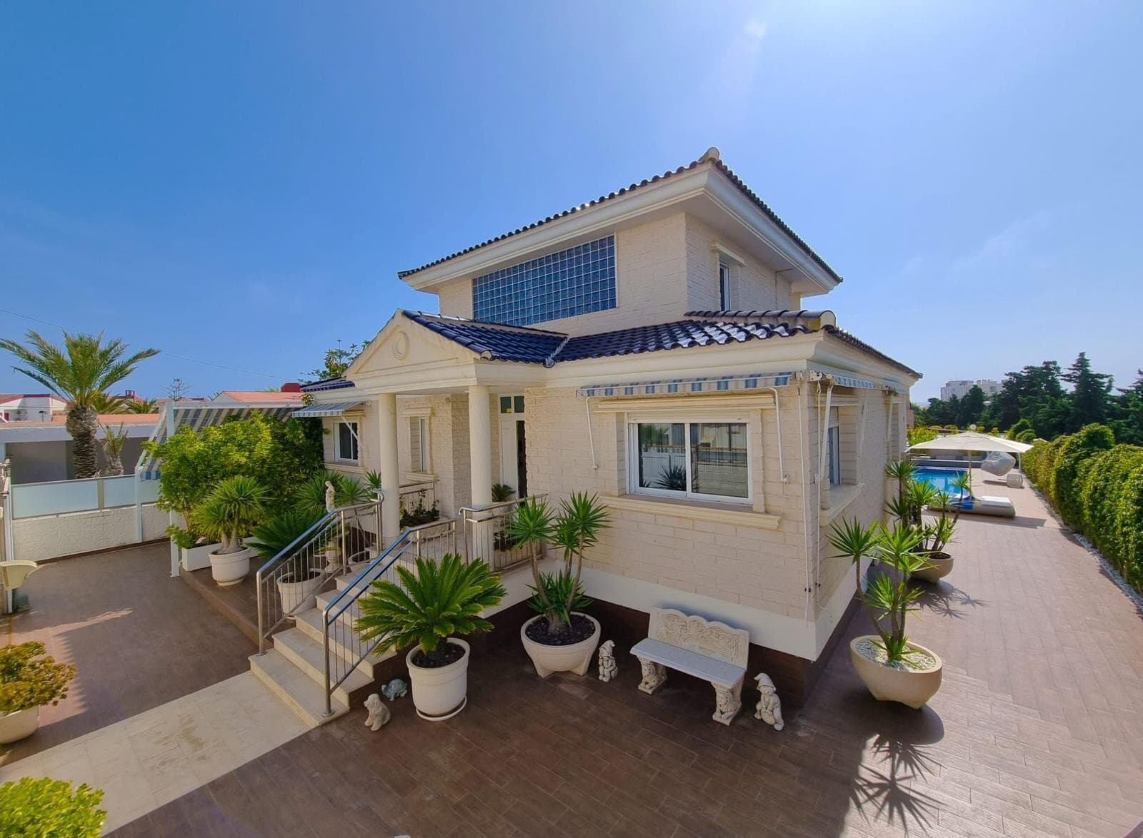 5-Bedroom Villa in Torre la Mata, Torrevieja