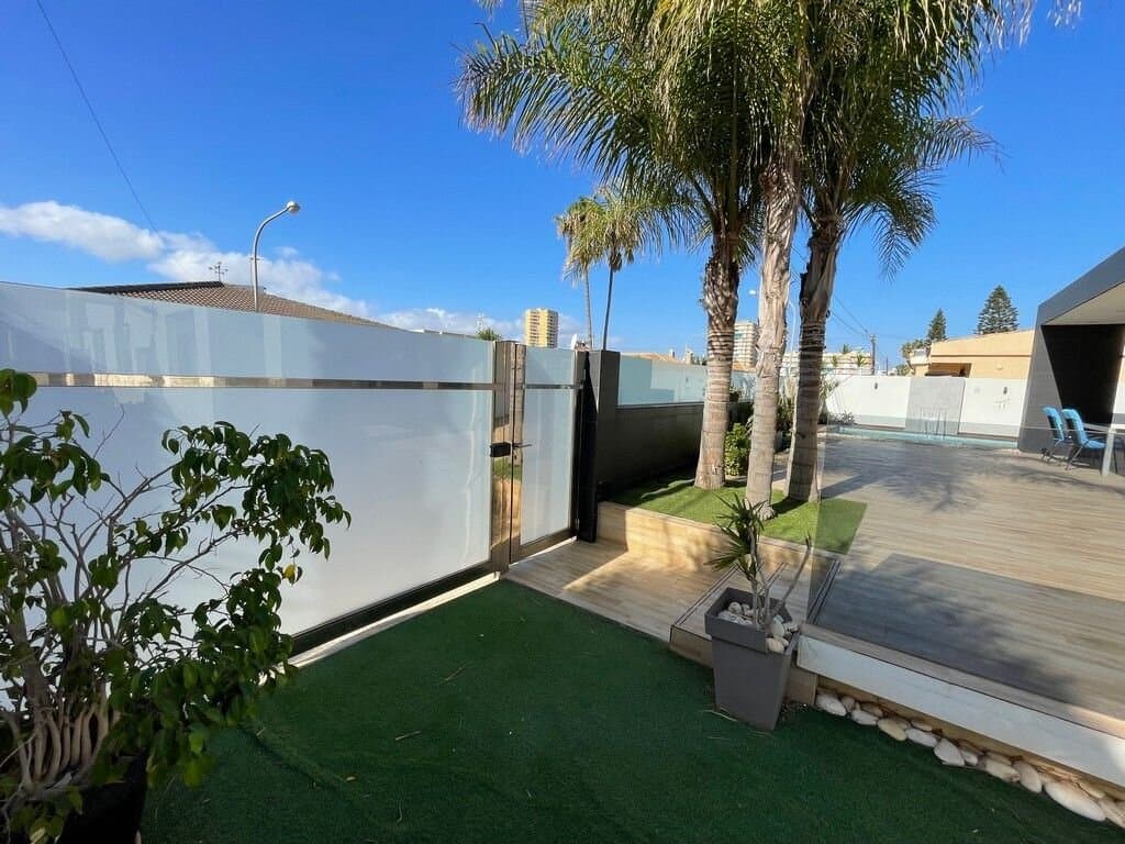 Villa de 6 Dormitorios en Islas Menores-Mar de Cristal, Cartagena - 11