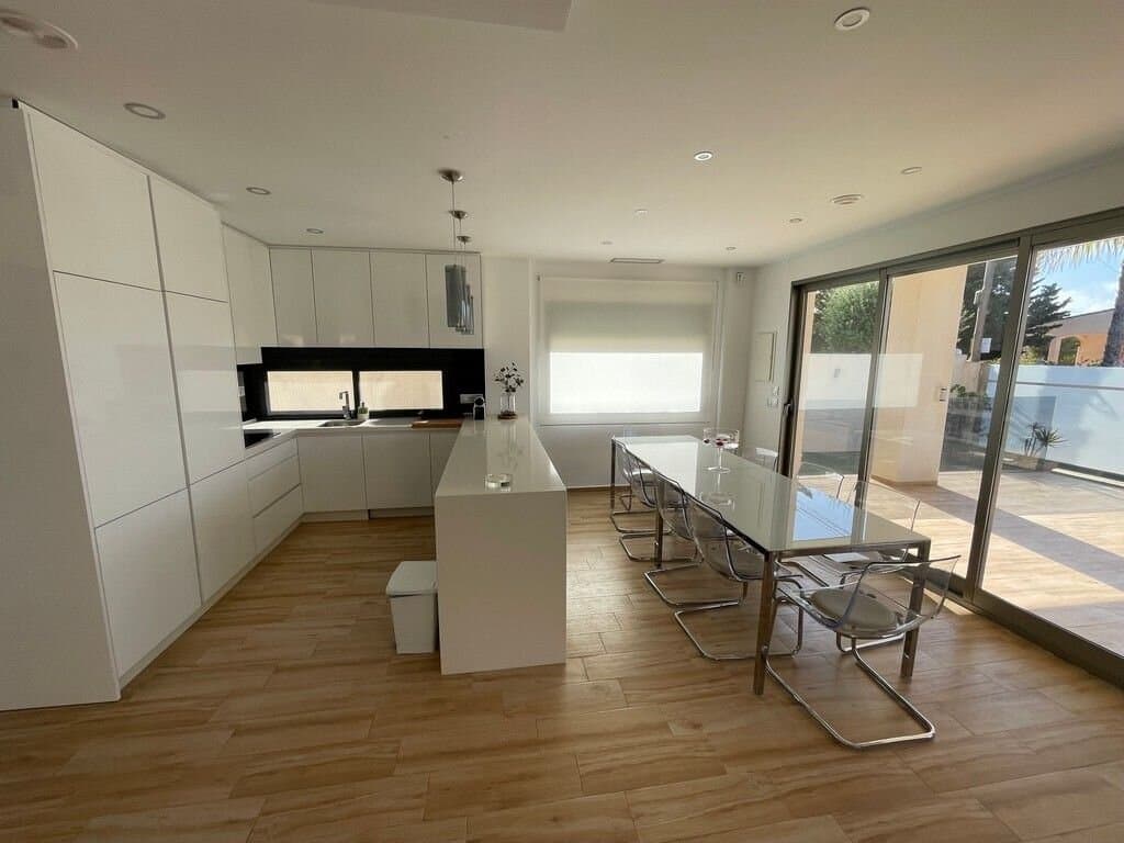 Villa de 6 Dormitorios en Islas Menores-Mar de Cristal, Cartagena - 32