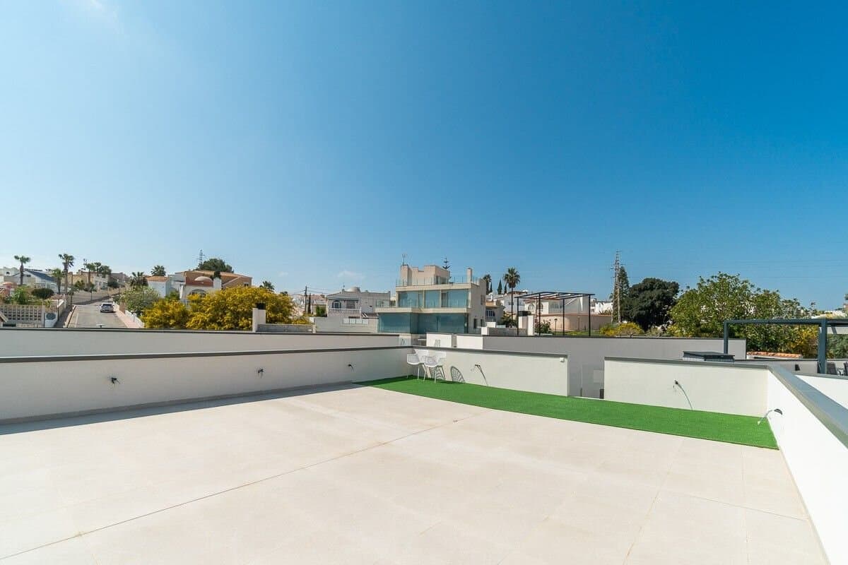 Villa de 3 Dormitorios en, San Miguel de Salinas - 28