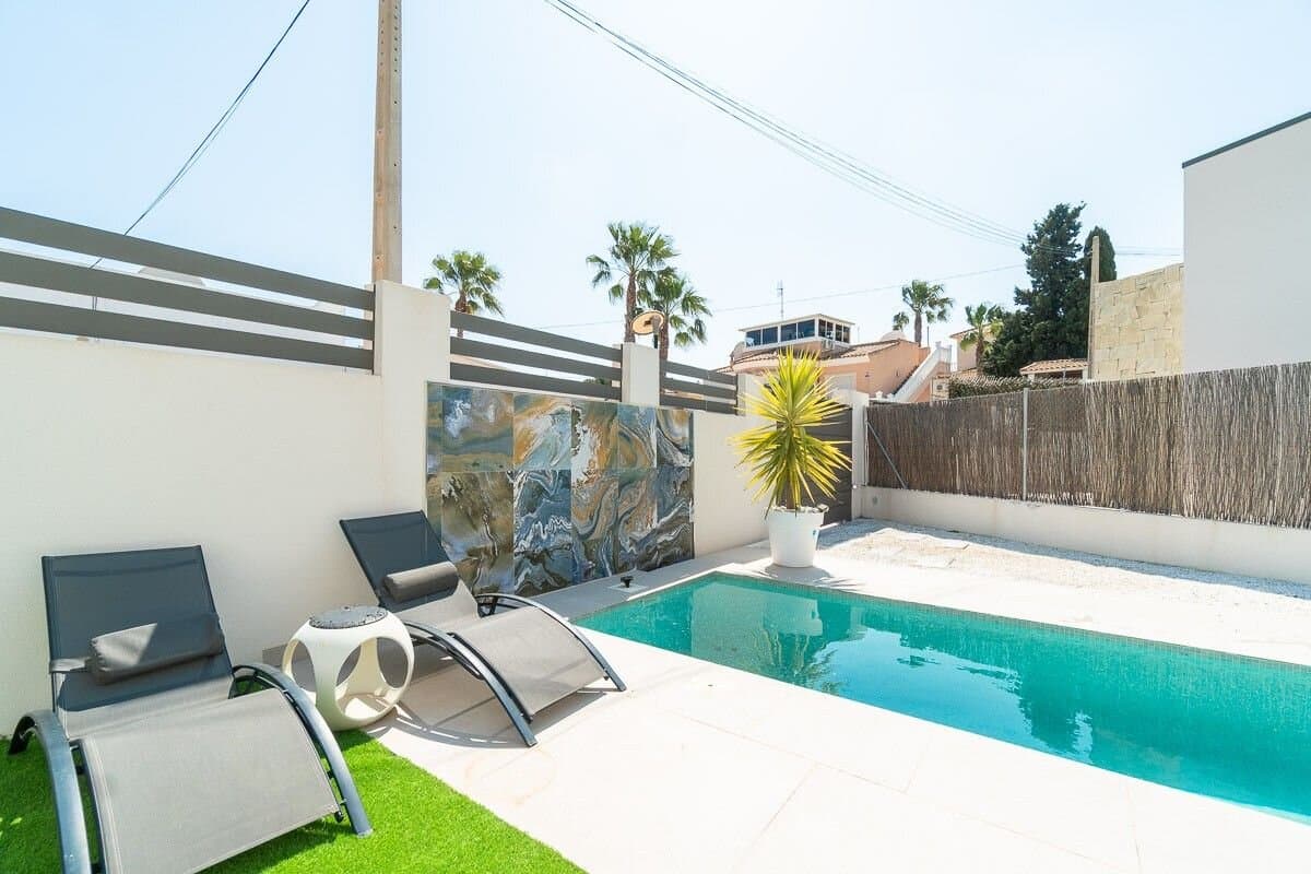 Villa de 3 Dormitorios en, San Miguel de Salinas - 31