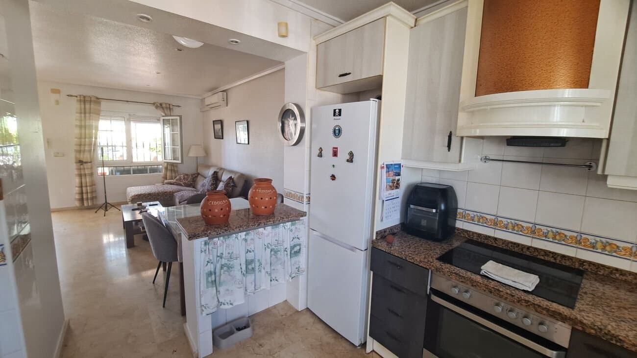 2-Bedroom House in Villamartín-las Filipinas, Orihuela Costa - 12
