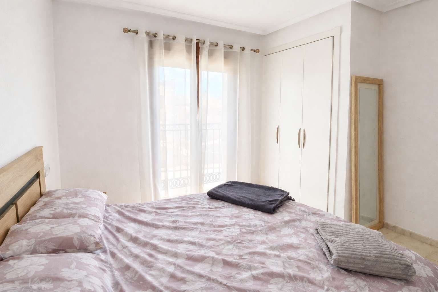 2-Bedroom Apartment in Comunidad Valenciana, Algorfa - 13
