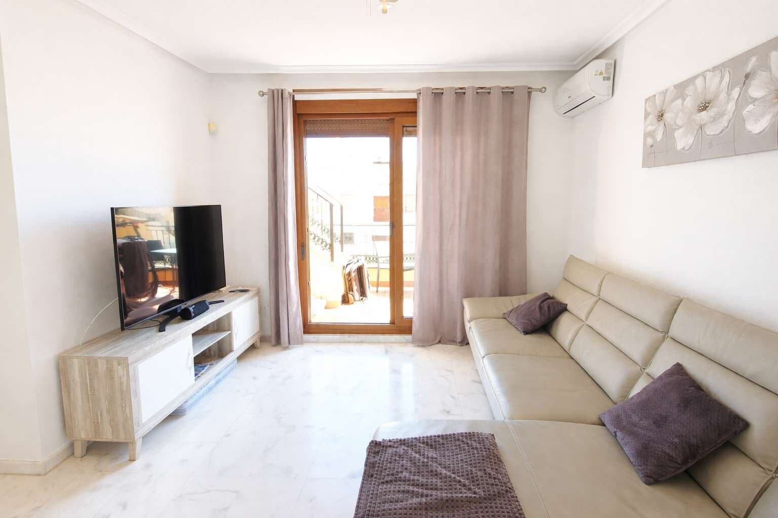 2-Bedroom Apartment in Comunidad Valenciana, Algorfa - 6