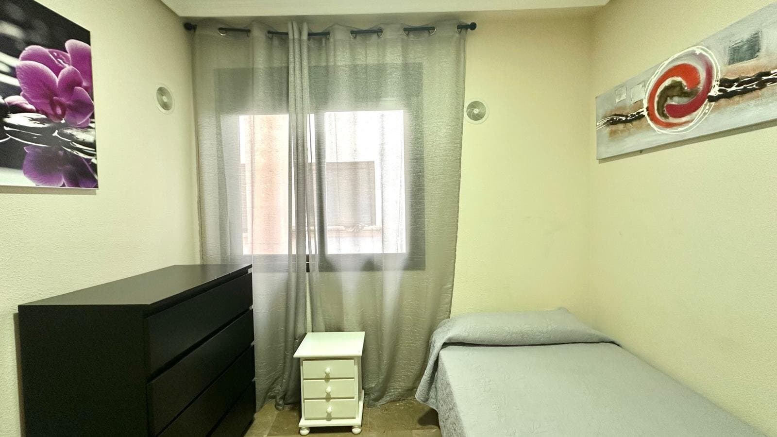 3-Bedroom Apartment in Torrevieja, Torrevieja - 10
