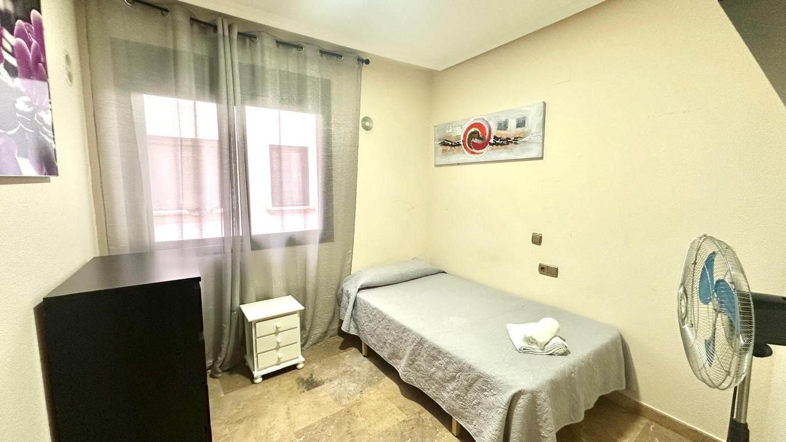 3-Bedroom Apartment in Torrevieja, Torrevieja - 11