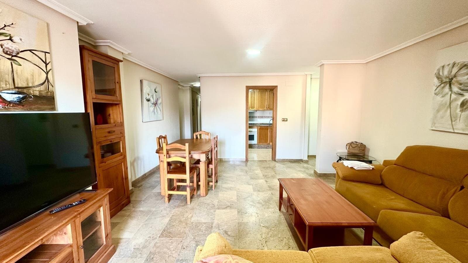 3-Bedroom Apartment in Torrevieja, Torrevieja - 3
