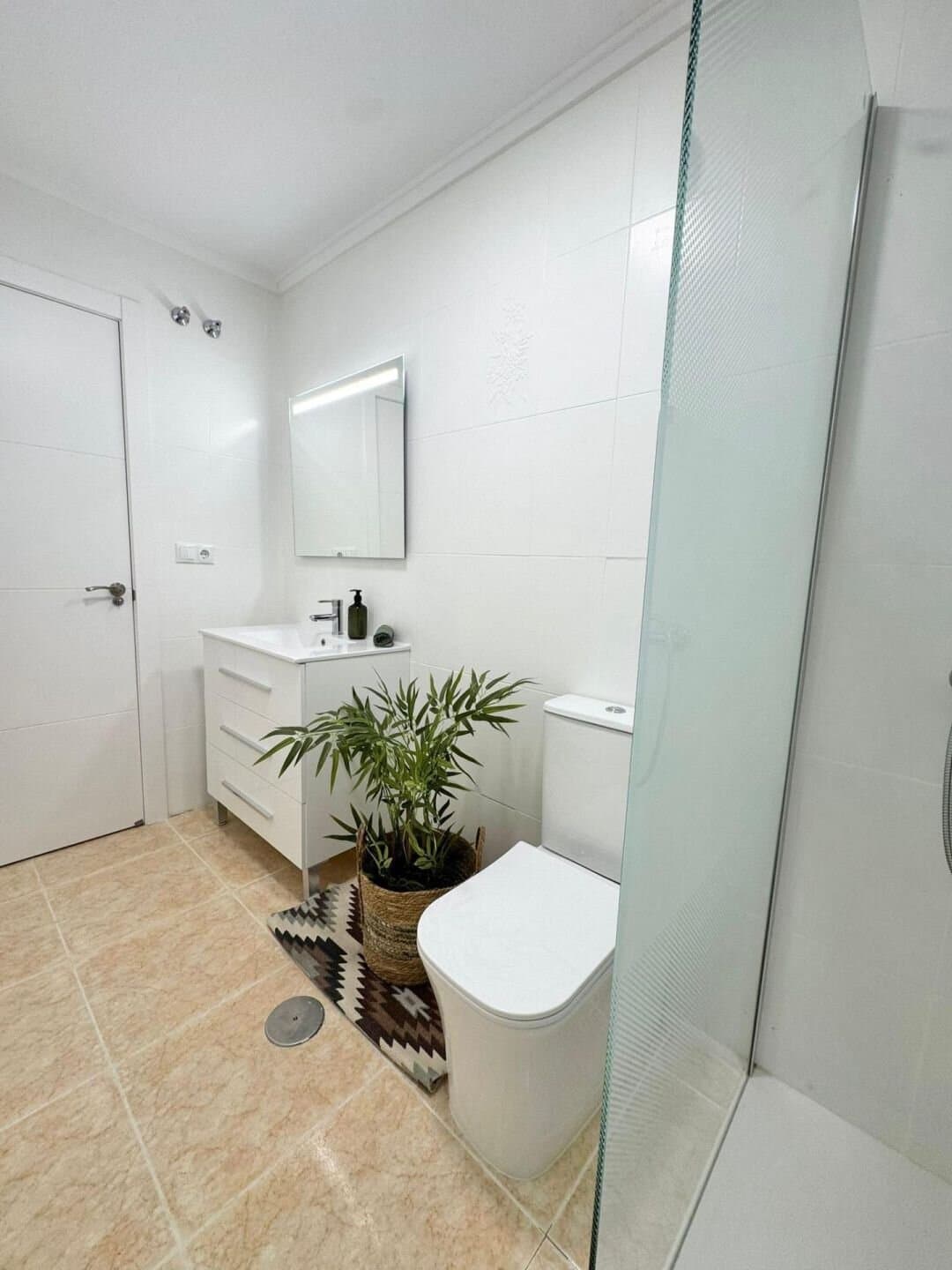 2-Bedroom Apartment in Estacion de Autobuses, Torrevieja - 11