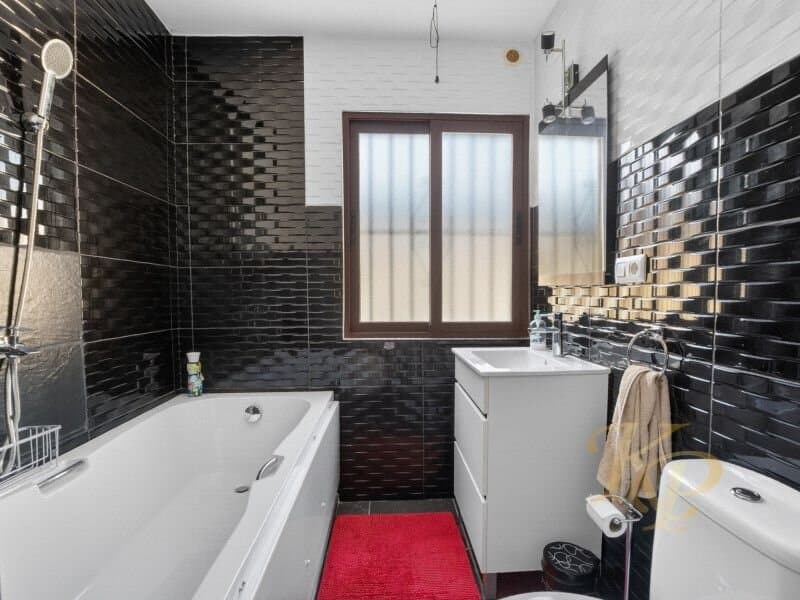 Villa de 3 Dormitorios en Calas Blanca, Torrevieja - 28