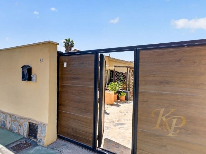 Villa de 3 Dormitorios en Calas Blanca, Torrevieja - 32
