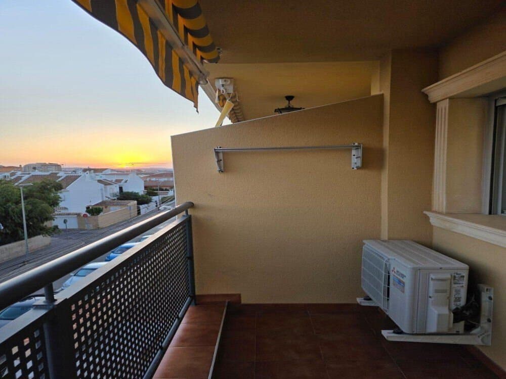 1-Bedroom Apartment in Estacion de Autobuses, Torrevieja - 12