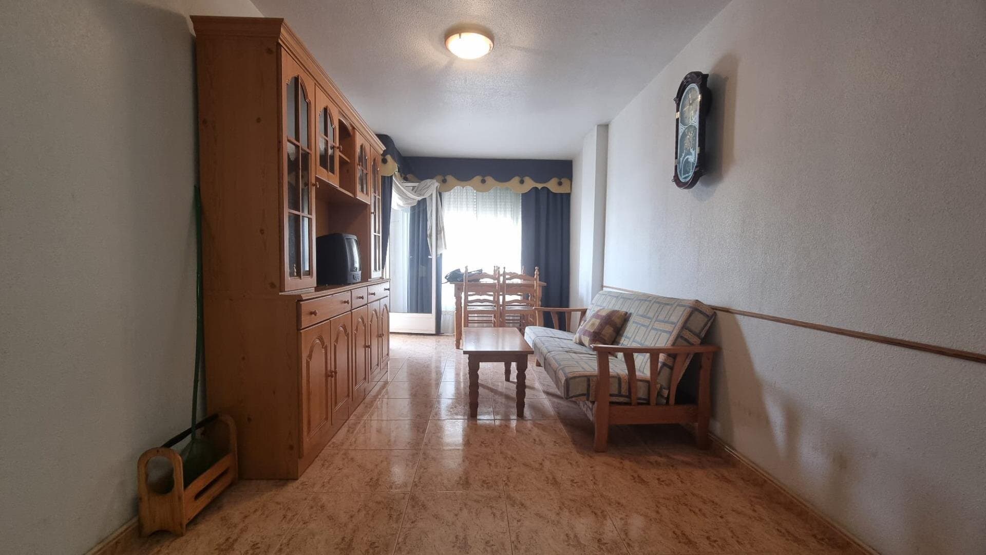 2-Bedroom Apartment in Torrevieja - 10
