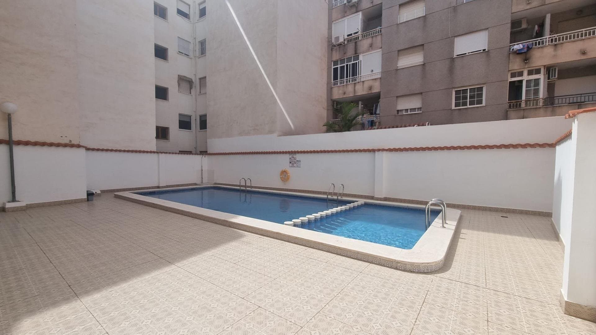 2-Bedroom Apartment in Torrevieja - 16