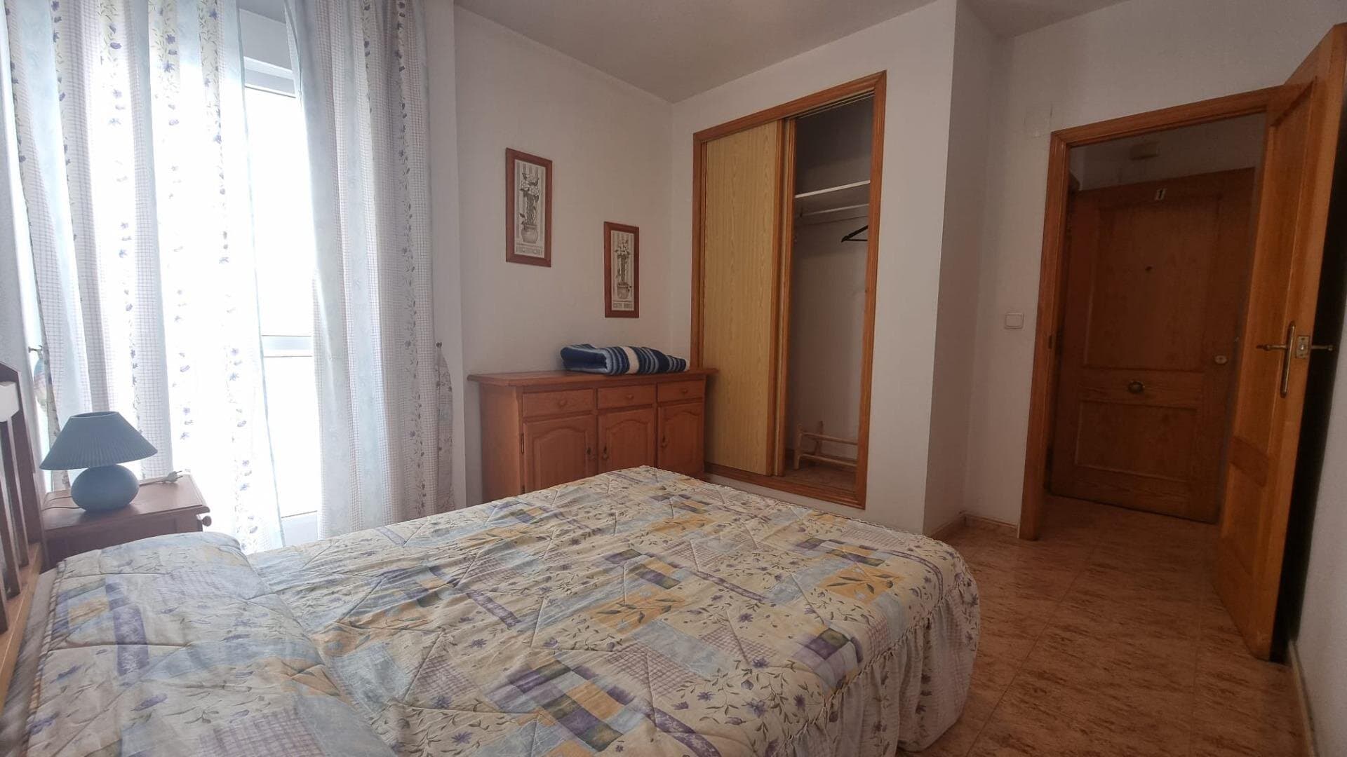 2-Bedroom Apartment in Torrevieja - 4