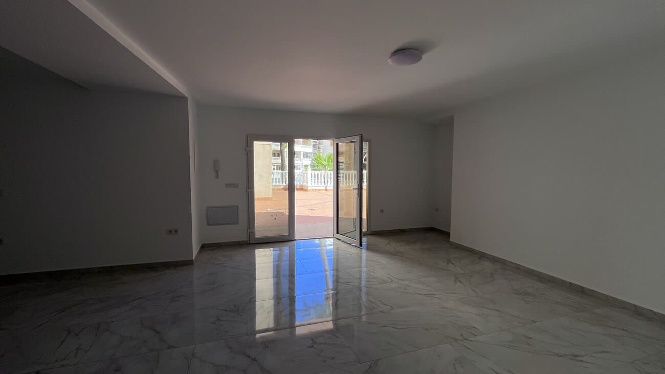 2-Bedroom Bungalow in Centro, Torrevieja - 14