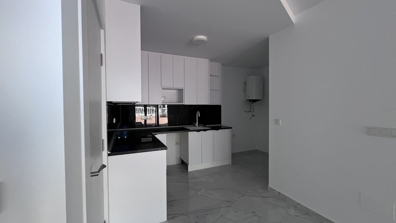 2-Bedroom Bungalow in Centro, Torrevieja - 3