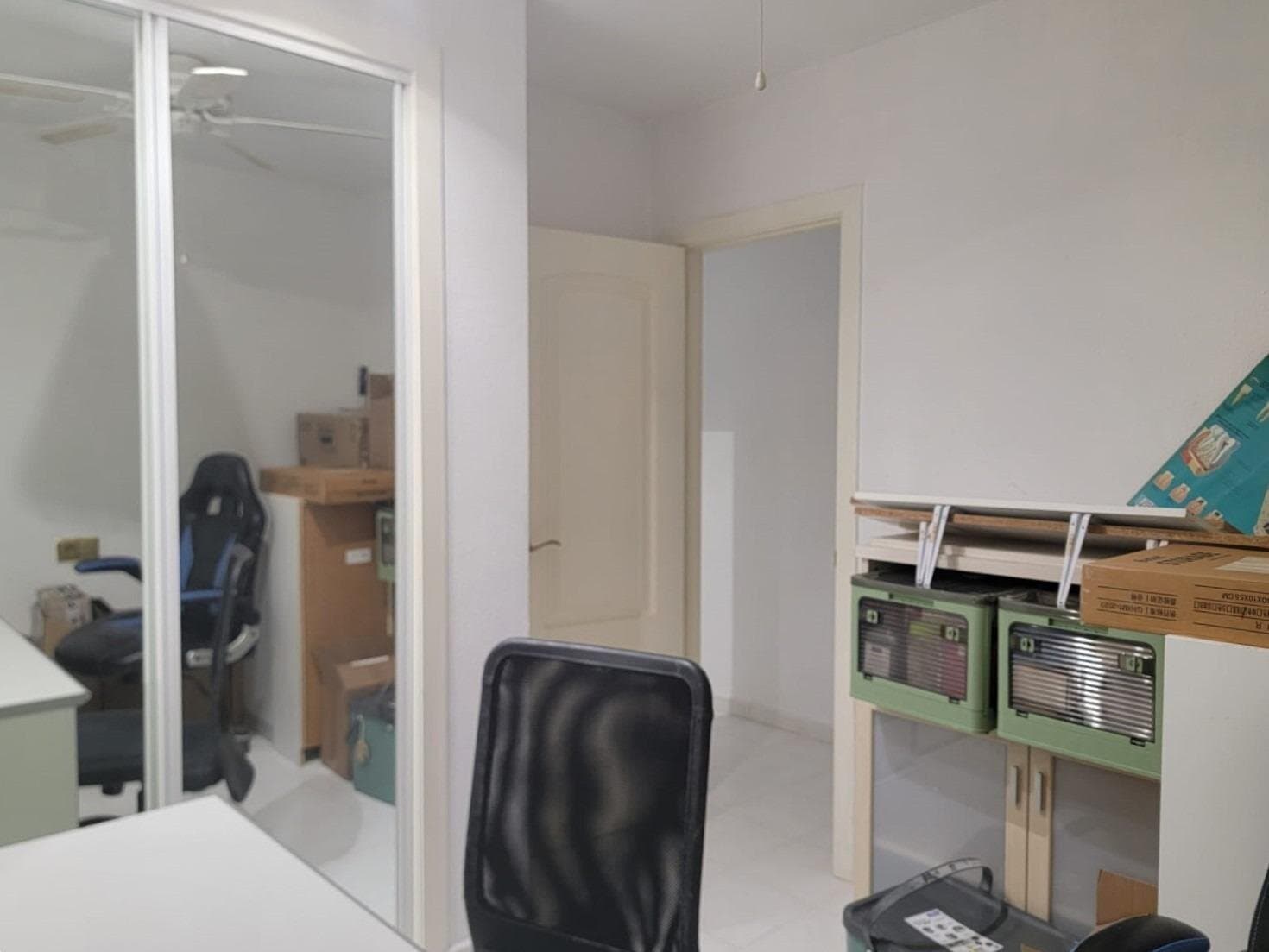 2-Bedroom Apartment in Torrevieja, Torrevieja - 13