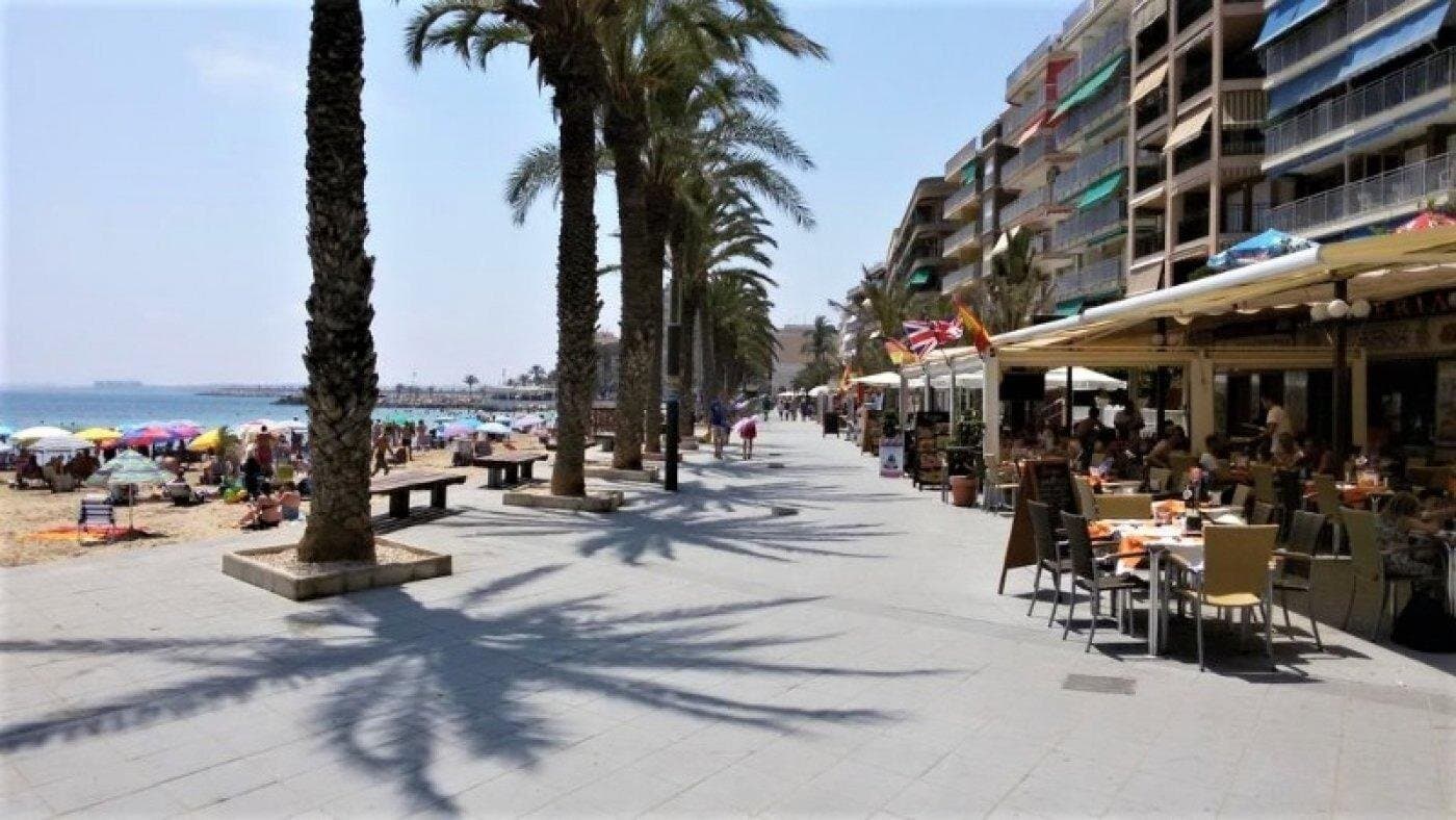 2-Bedroom Apartment in Torrevieja, Torrevieja - 24