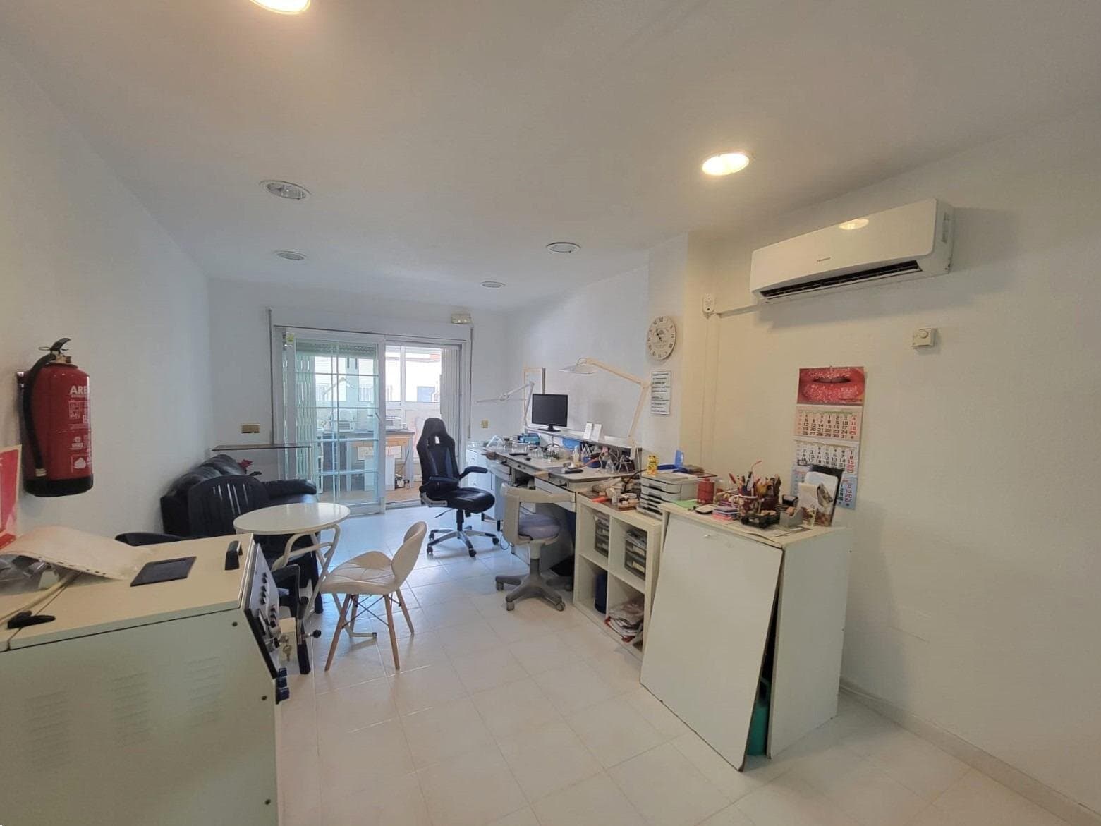 2-Bedroom Apartment in Torrevieja, Torrevieja - 6