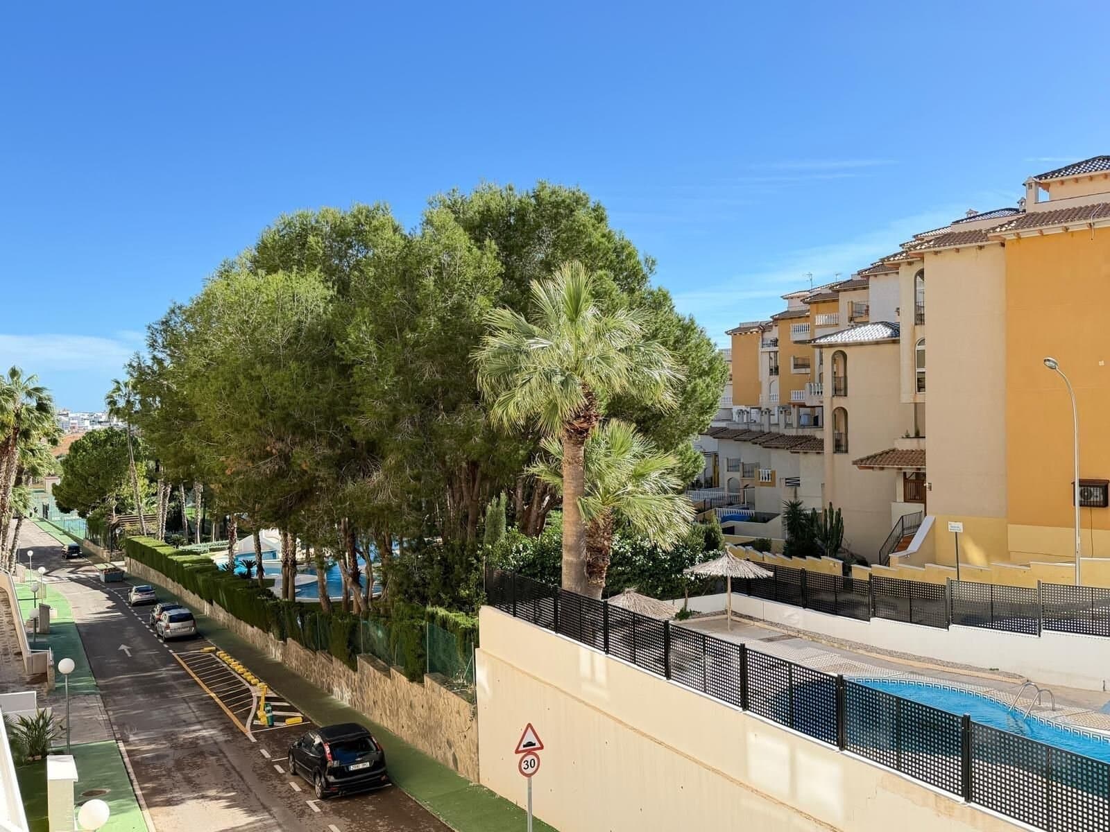 Apartamento de 2 Dormitorios en Altos de Campoamor, Orihuela Costa - 23