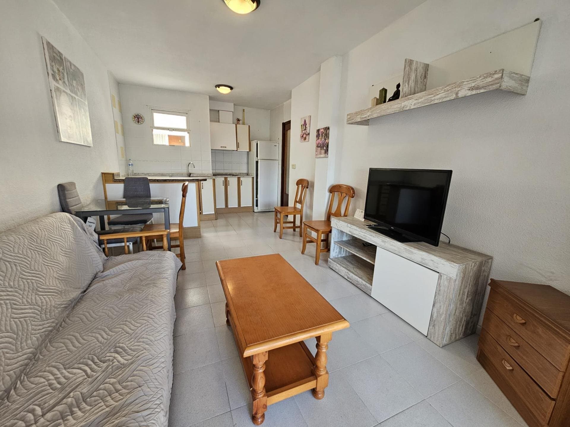 1-Bedroom Apartment in Torrevieja - 10
